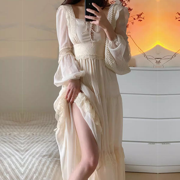 Debra Elegant Vintage-Inspired Lace Chiffon Dress