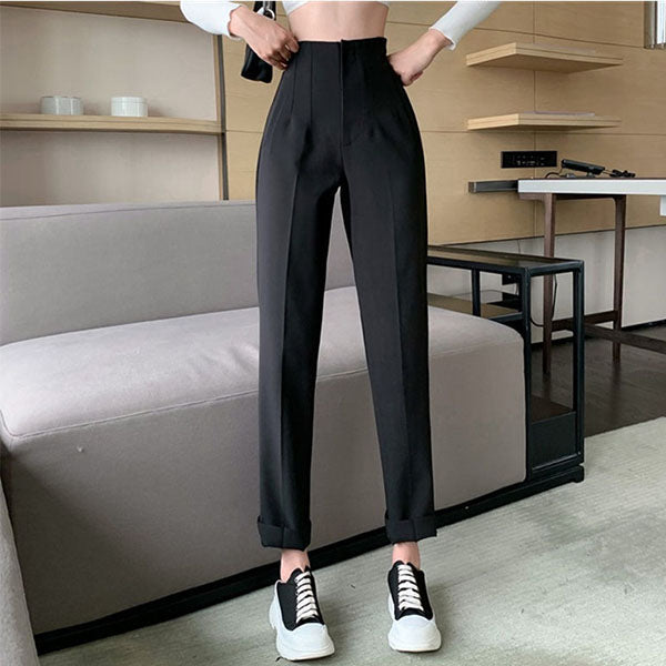 Promthong Amanda high-waist Pants Small Trousers high waist Model